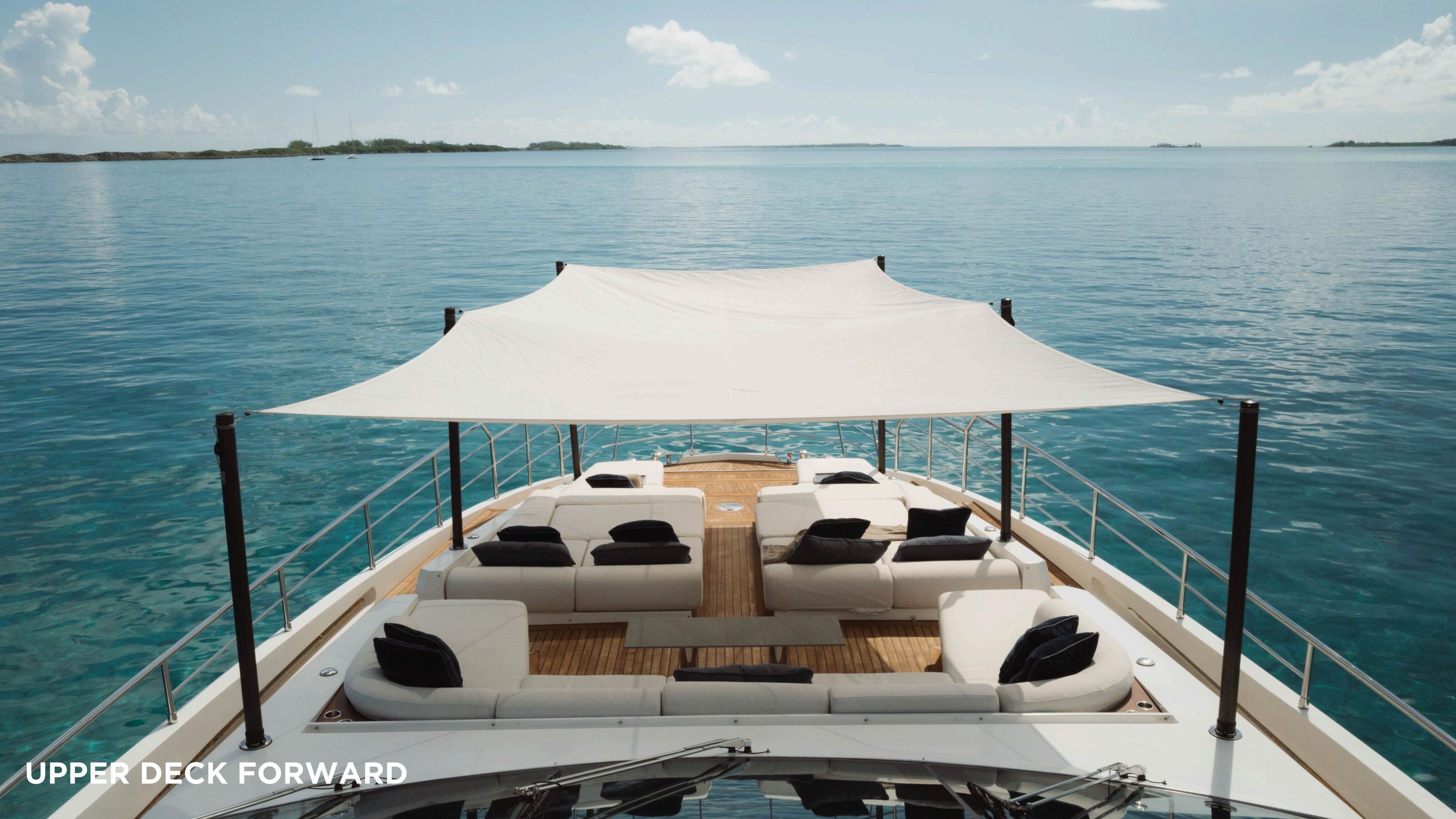 Foredeck sun lounge with shade canopy